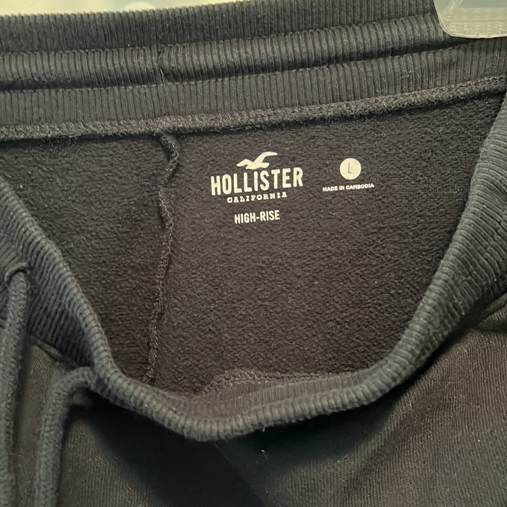 🌵. Women’s Hollister Sweatpants - Picture 5 of 6